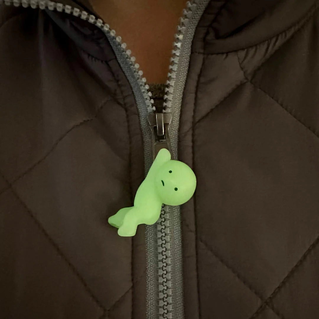 Smiski Zipperbite Vol. 1 Hanging On (1pcs)